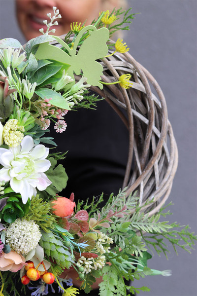 Gardenia Berry, asymetryczny wianek z owocami, śr.32cm 