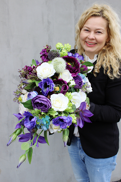 Lambert Exclusive kompozycja kwiatowa / bukiet wys.22cm, szer.67cm 