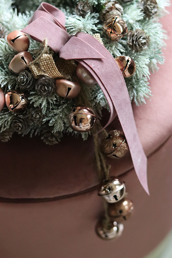 atrakcyjny świąteczny wianek/stroik, Pudrove Święta, śr.30cm 