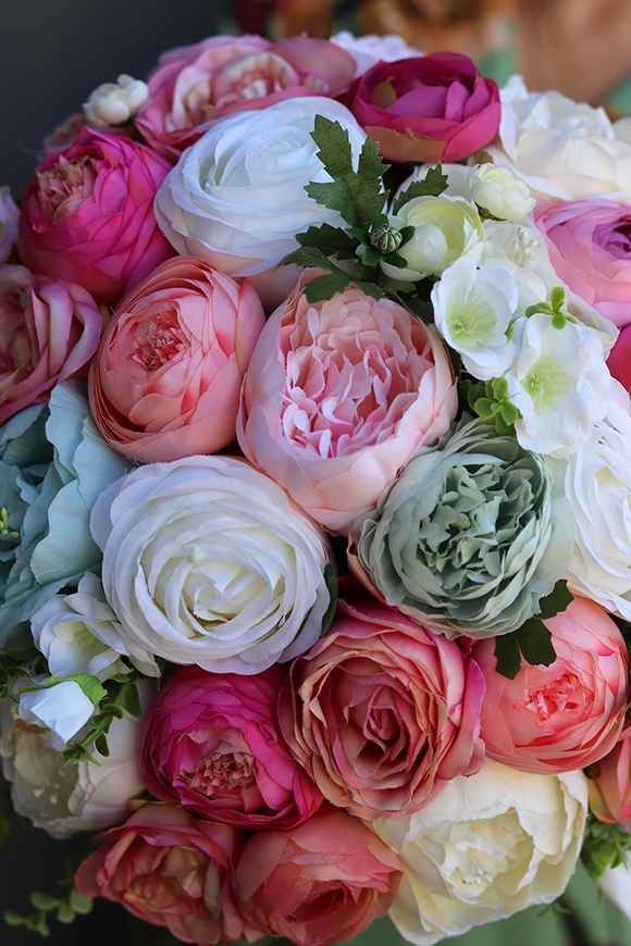 Bella New, kompozycja kwiatowa / bukiet flowerbox, wys.34cm