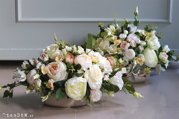 Arroyo, bogata kompozycja kwiatowa na stół, wym.26x46cm