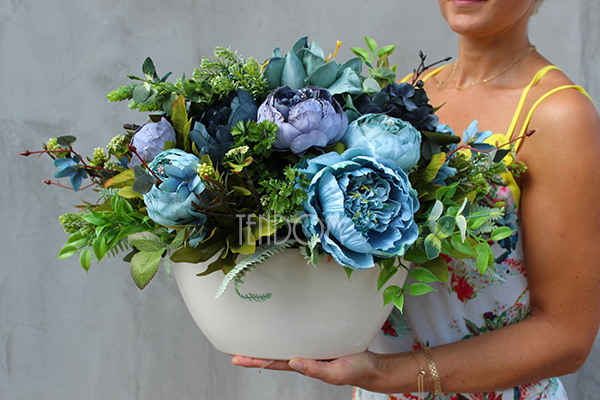 Napoleon kompozycja kwiatowa / bukiet wys.38cm, szer.57cm