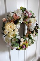 atrakcyjny gęsty wianek Caryca Katarzyna Indigo, śr.52cm  