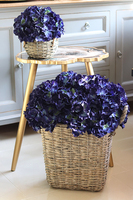 bogaty kosz z hortensjami, Granatowa Elegancja, wys.52cm 
