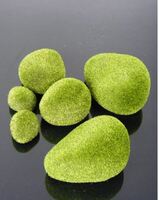 sztuczne, omszałe kamienie 6 szt w paczce