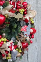 dziecięcy wianek na drzwi Domowe Laleczki, śr.27cm