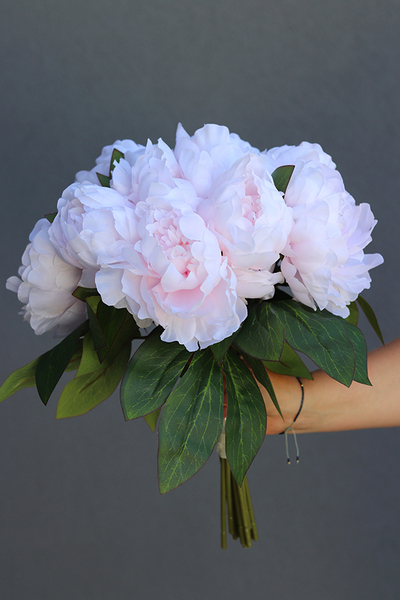 Aura, bukiet jasnoróżowych peonii wys.38cm