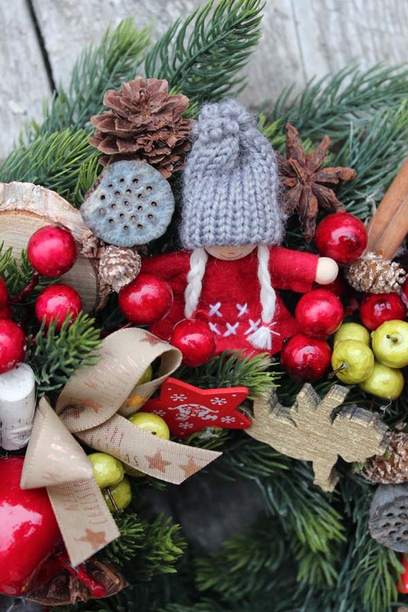 dziecięcy wianek na drzwi Domowe Laleczki, śr.27cm