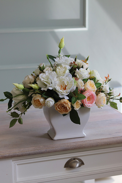 Delonato Traviata kwiatowa kompozycja, wys.32cm