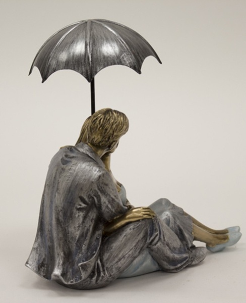 Love, figurka Para Zakochanych pod Parasolem F, wym.17x18x13.5cm