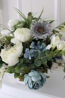 Blue Sanna, elegancka kompozycja w białym naczyniu, wys.50cm