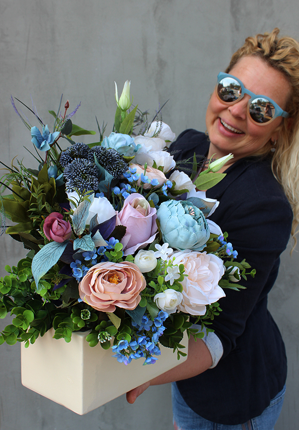 Alabama, jednostronna kompozycja kwiatowa / bukiet, wys.46cm