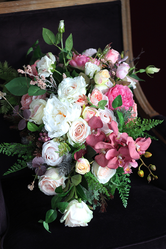 Lumilla, elegancka kompozycja nagrobna w eleganckich barwach, wym.40x61x49cm