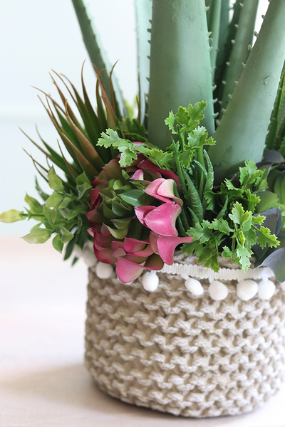 Boho Aloe Basket, kompozycja sukulenty w donicy - koszu, wys.51cm
