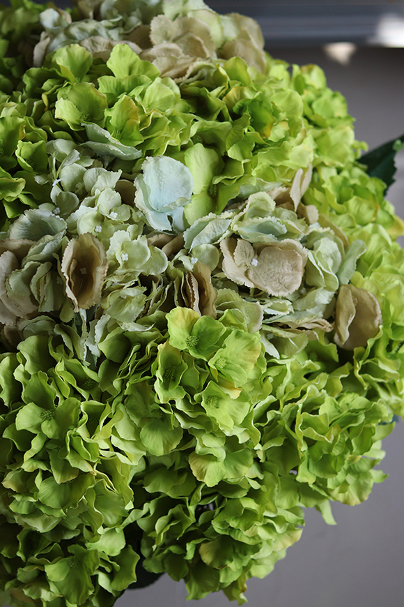 bogaty kosz z hortensjami, Provance Pistacio, wys.47cm  