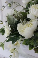 Blue Sanna, elegancka kompozycja w białym naczyniu, wys.50cm