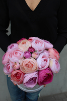 kompozycja kwiatowa / bukiet Flowerbox Silk wys.25cm