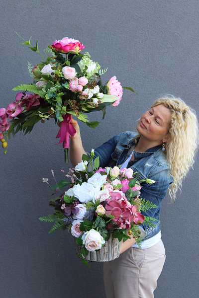 Lumilla, elegancka kompozycja nagrobna w eleganckich barwach, wym.40x61x49cm