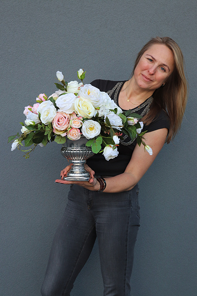 Delenata, kompozycja kwiatowa / bukiet w stylu glamour, wym. 40x35x50cm