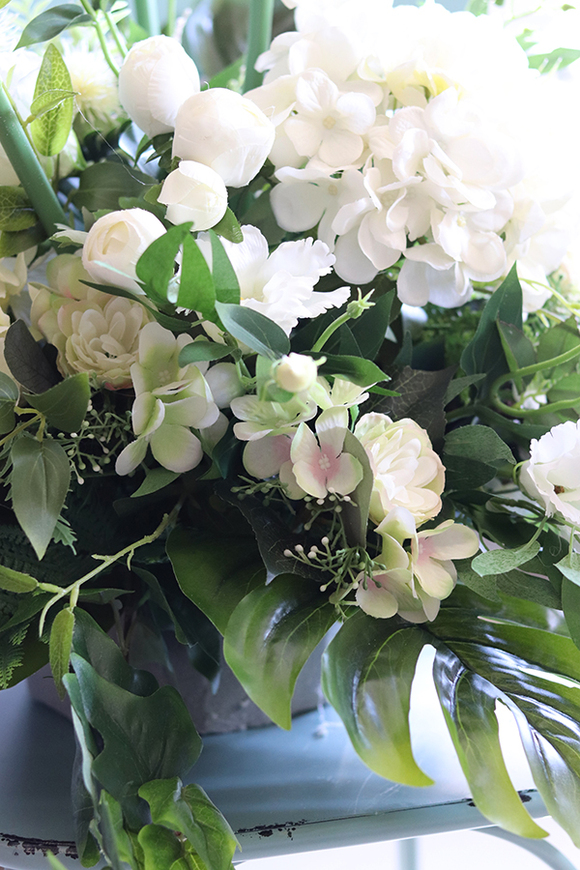 Beralo, wiązanka nagrobna, wym.63x75cm