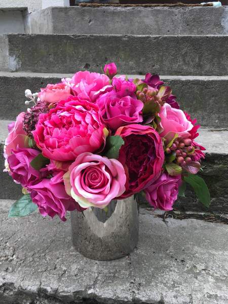 kompozycja kwiatowa Leokadia wys.32cm, szer. 32cm