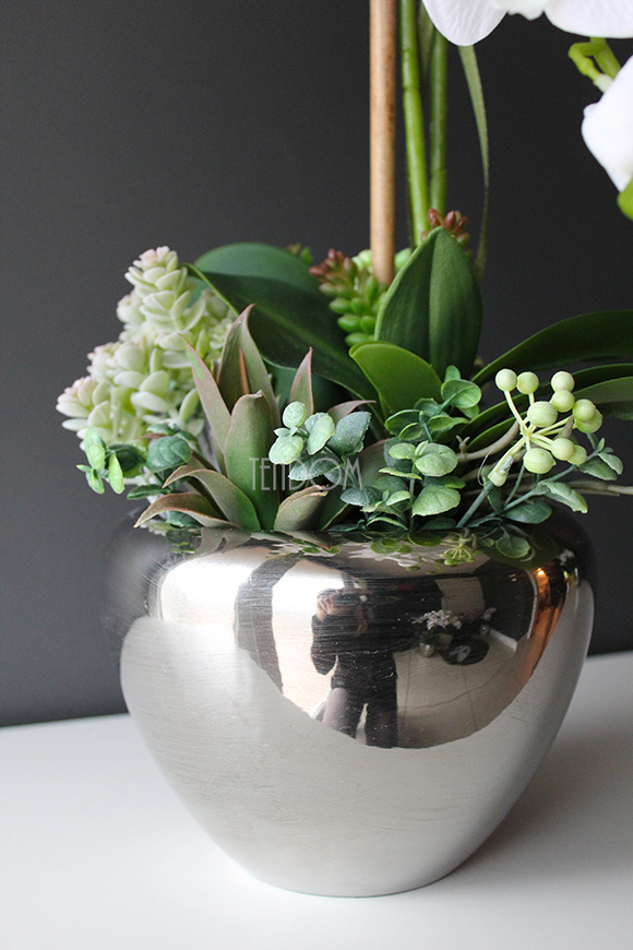 Kayoko storczyk z sukulentami w srebnej donicy, wys.55cm