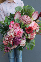 Denolla, kompozycja/dekoracja nagrobna z kallami, wym.45x60cm