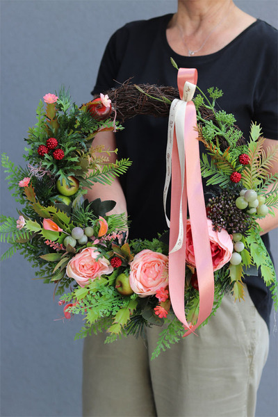 Augustino Pink, efektowny wianek z owocami, śr.46cm 