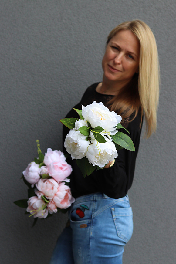 bukiet białych peonii, Biloa, wys.35cm