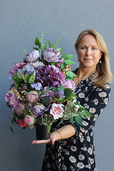 Fiolettina Arkadia, bukiet nagrobny w plastikowym wkładzie, wys.50cm