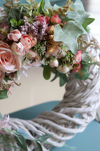 atrakcyjny wiosenny wianek, Pastellova, śr.45cm