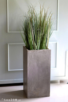 Concrete Square, wysokiej jakości sztuczna trawa w betonowej donicy, wys.130cm