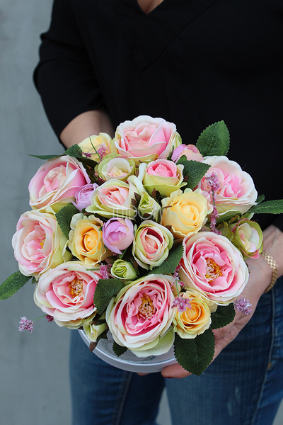 kompozycja kwiatowa / bukiet Flowerbox Roses, wys.24cm