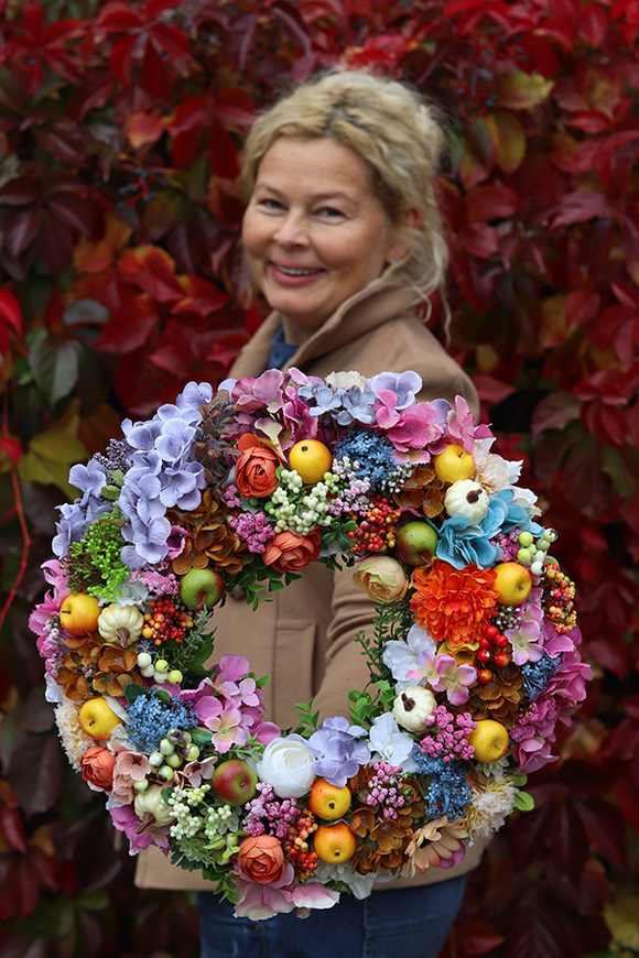 atrakcyjny tęczowy wianek, Piękno Kwiatów, śr.40cm 