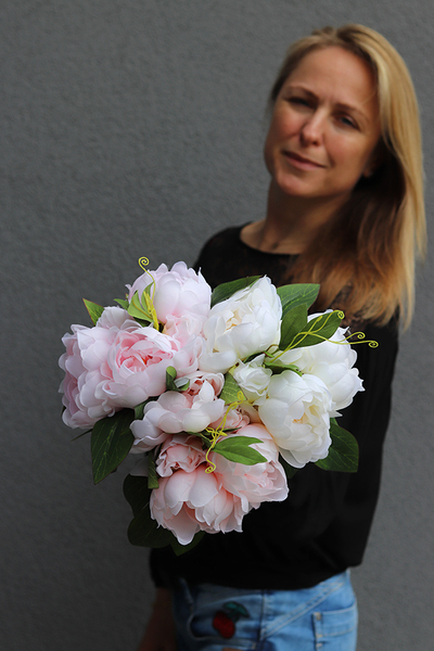 bukiet białych peonii, Biloa, wys.35cm