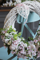 Jutrzenka, delikatny wielkanocny wianek z jajkami, śr.40cm