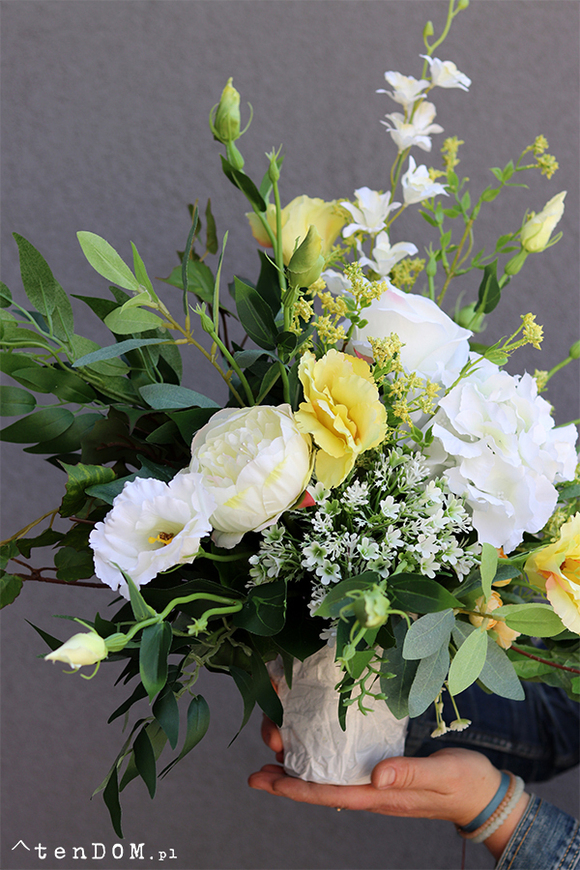 Promień Słońca, wiosenny bukiet do nagrobny wazonu, wys.50cm