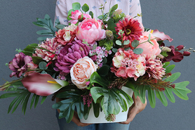 Denolla, kompozycja/dekoracja nagrobna z kallami, wym.45x60cm