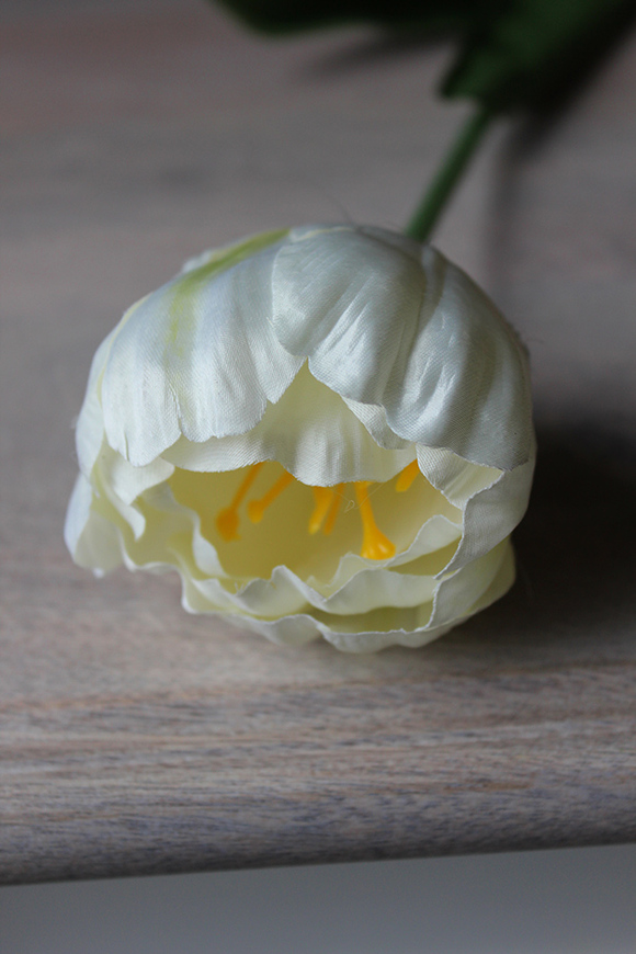 dekoracja wiosenna Tulipan biały, 1szt. dł.65cm