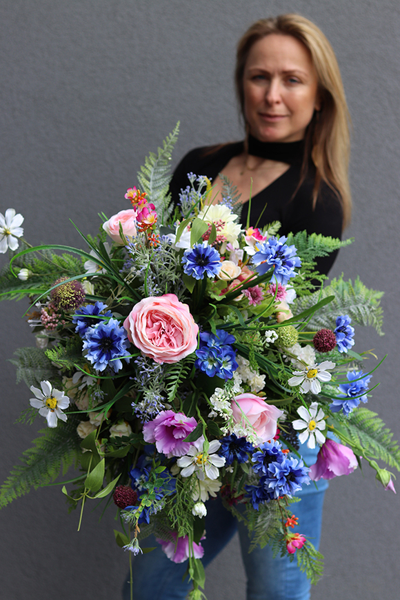 Rumo, kompozycja kwiatowa w plastikowej donicy, wym.50x55x54cm