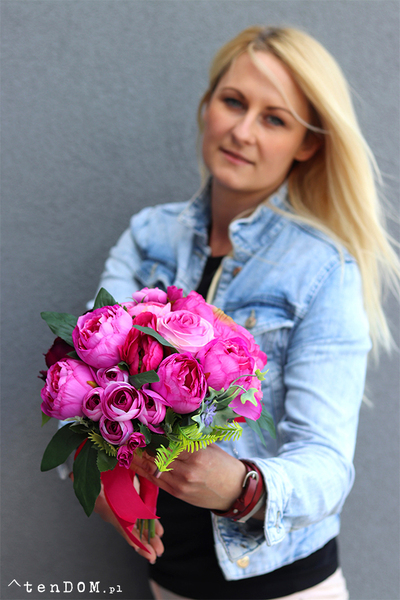 Burgund, komplet ciemno-różowych dekoracji nagrobnych, bukiet + kompozycja