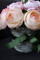 kosz z kwiatami Romantyczny Pełnik 25x25cm