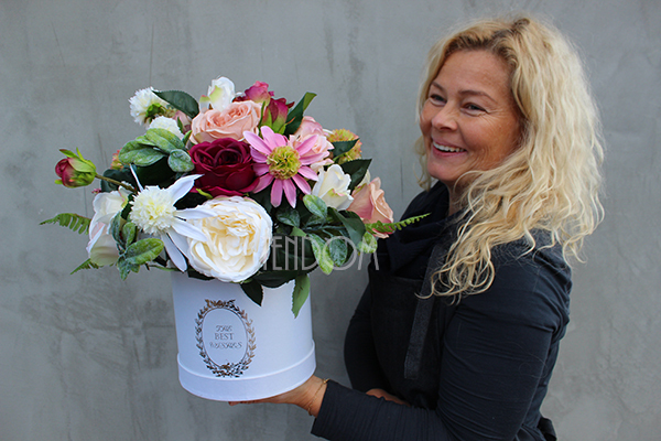 Janina FlowerBox, kompozycja kwiatowa / bukiet, wys.28cm