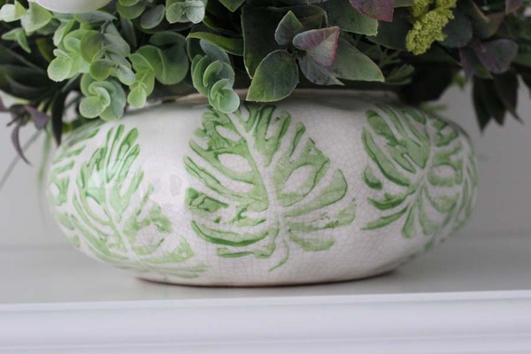 Zielona Wiosna, kompozycja kwiatowa w zdobionym naczyniu, wys. 36cm