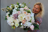 Janina Biel kompozycja kwiatowa nagrobna, wys. 40cm, szer.58cm