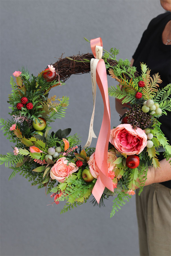 Augustino Pink, efektowny wianek z owocami, śr.46cm 