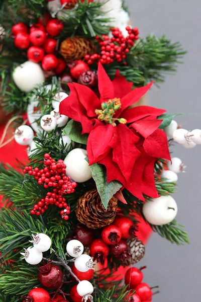 świąteczna girlanda White&Red, dekoracja na stół kominek balustradę, dł. 3m 