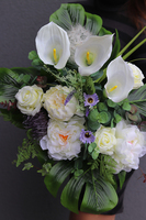 kompozycja nagrobna / bukiet z kallami, White Angels 2, wys.58cm