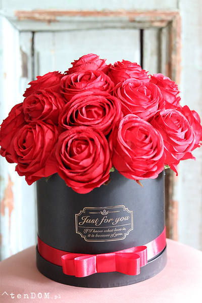 flowerbox z czerwonymi różami, Reditta 4, wym.30x30cm