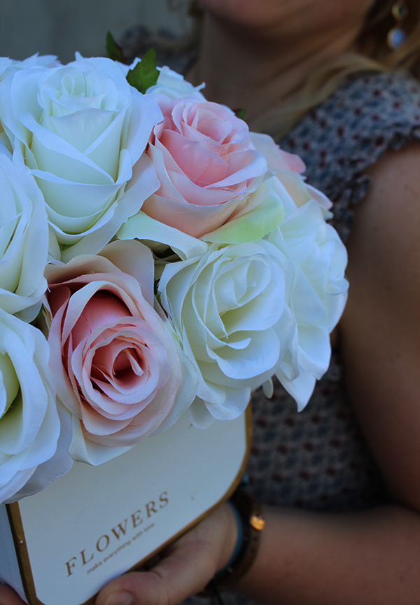 Maria, flowerbox / kompozycja kwiatowa / bukiet, wys.25cm